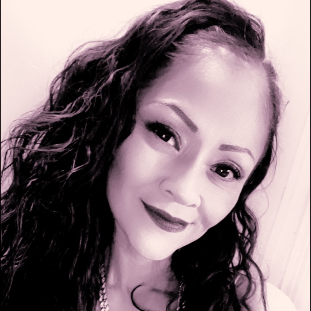 Meet your Posher, Denise